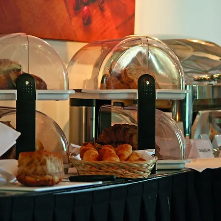 Fletcher Hotel-restaurant De Witte Brug 4* 레커커크